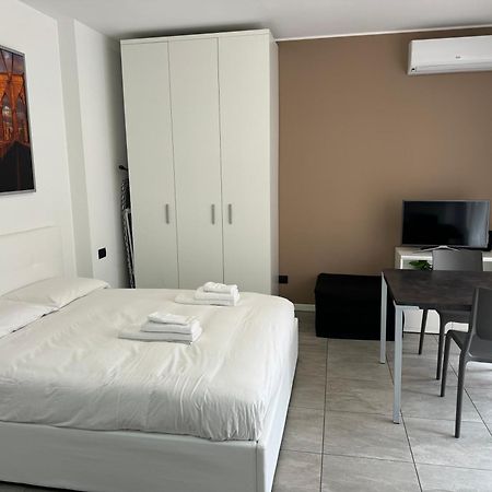 Sempione Rho Expo Stay - Affitti Brevi Italia Pero Bagian luar foto